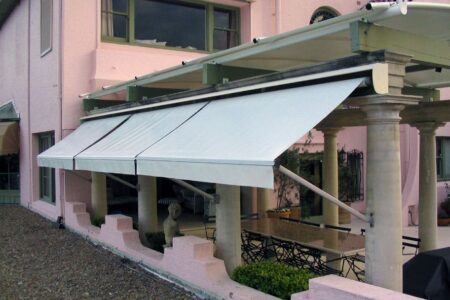 Robusta- Drop Arm Awning