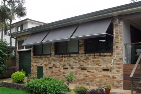 Robusta- Drop Arm Awning